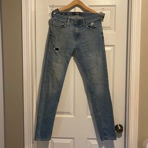 Hollister Skinny Epic Flex light denim distressed jeans. W29 L32